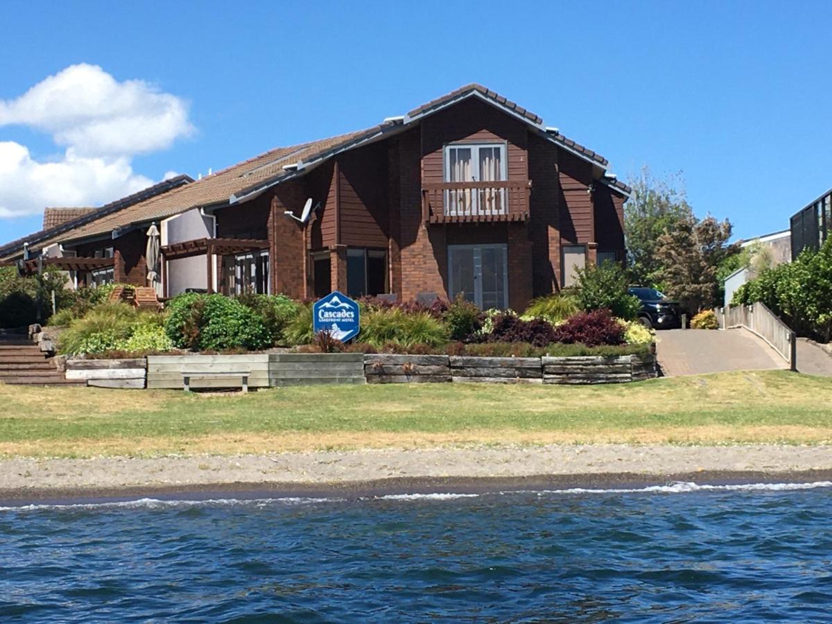 Cascades Lakefront Motel Τούπο Εξωτερικό φωτογραφία The house at 10000 Lake Washington Boulevard East, where the band recorded the album