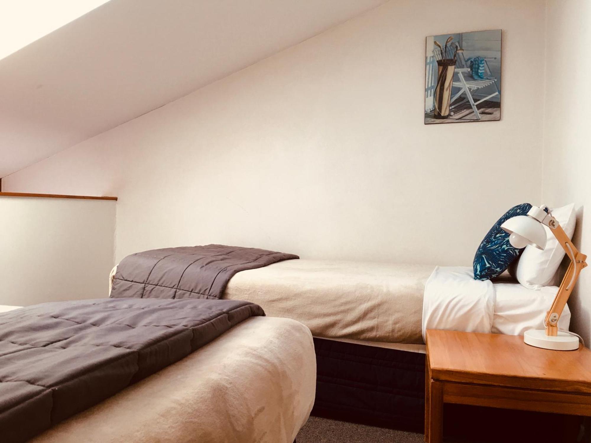 Cascades Lakefront Motel Τούπο Εξωτερικό φωτογραφία A bedroom at the hotel