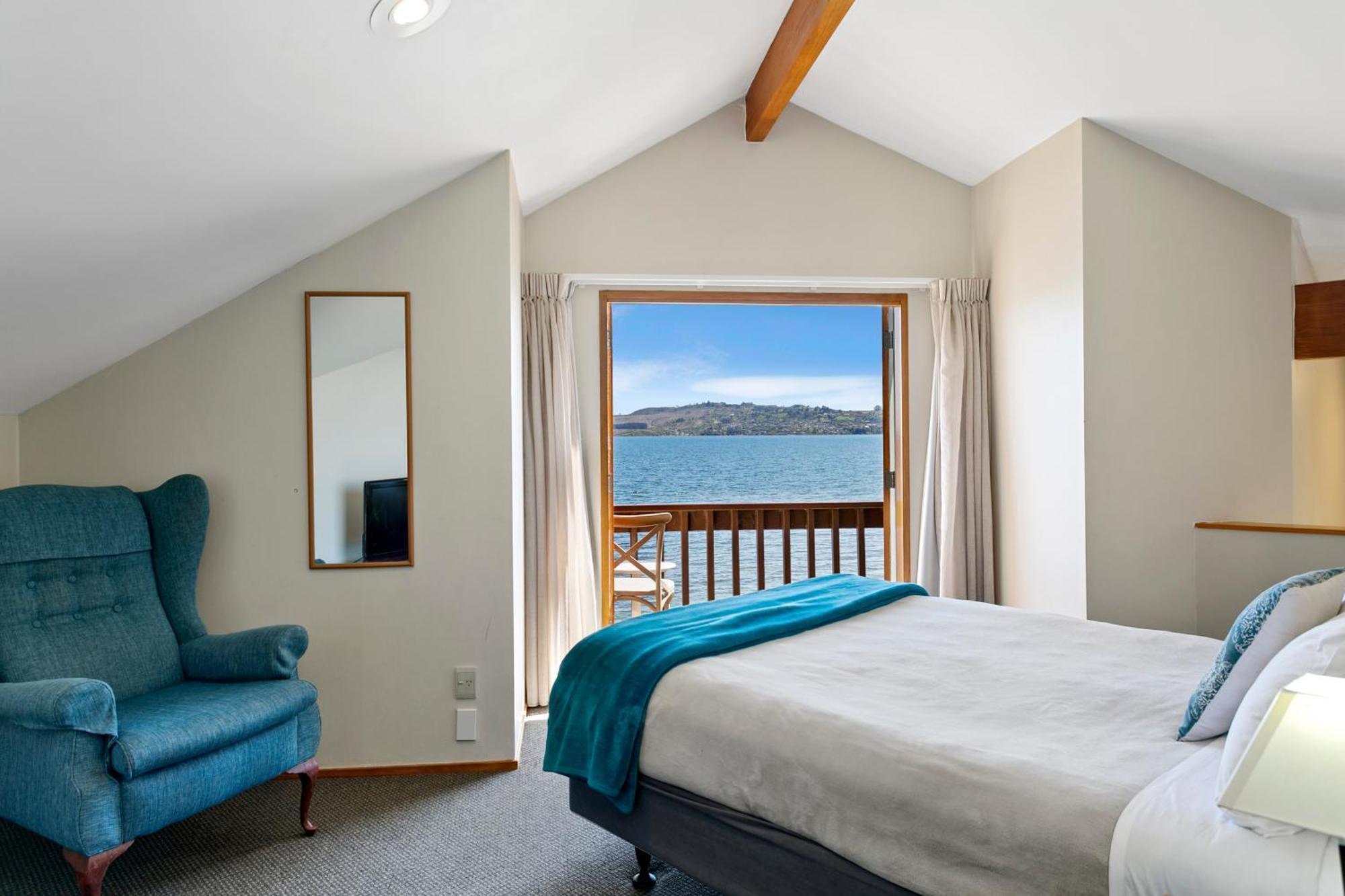 Cascades Lakefront Motel Τούπο Εξωτερικό φωτογραφία A bedroom at the hotel