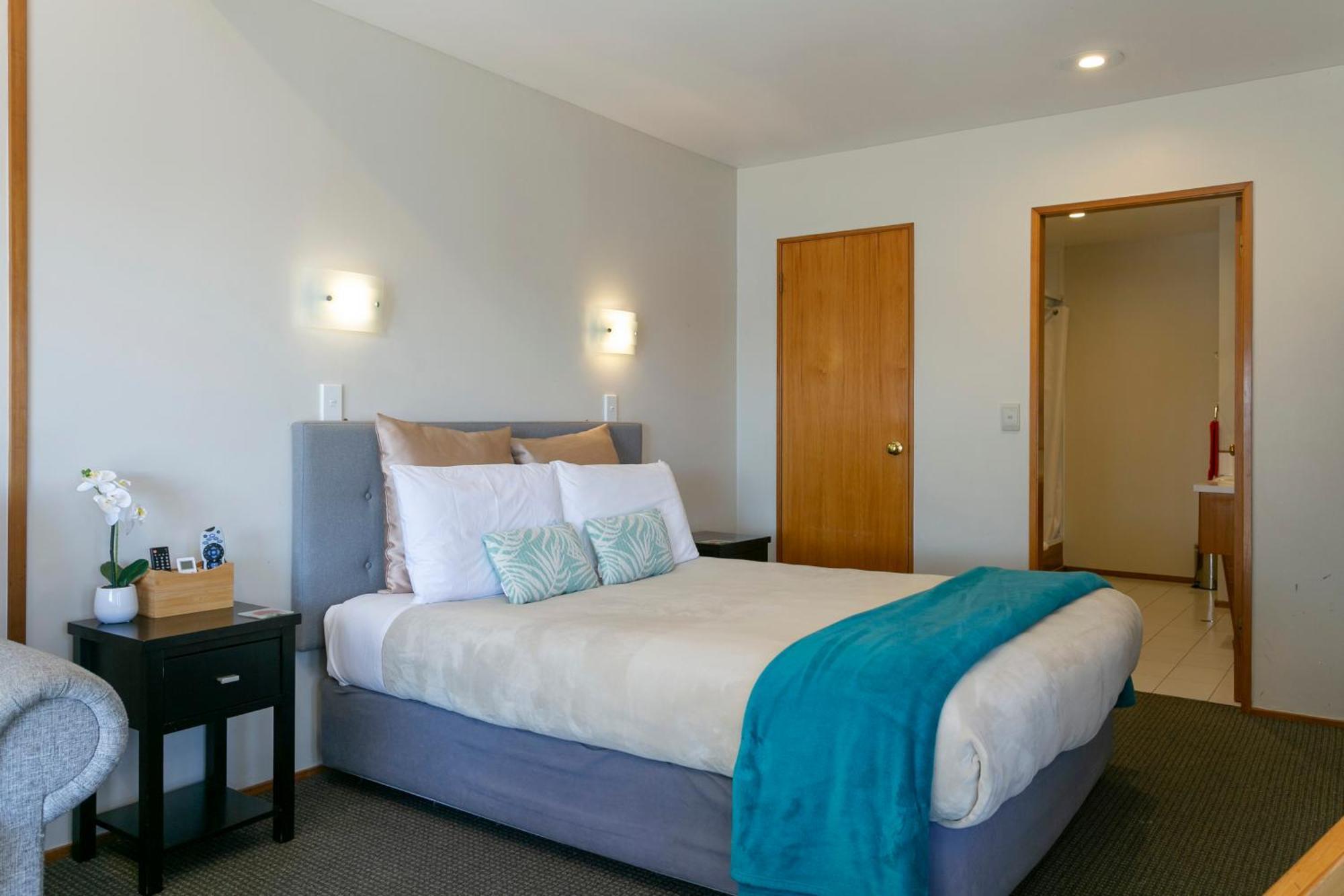 Cascades Lakefront Motel Τούπο Εξωτερικό φωτογραφία A bedroom at the hotel