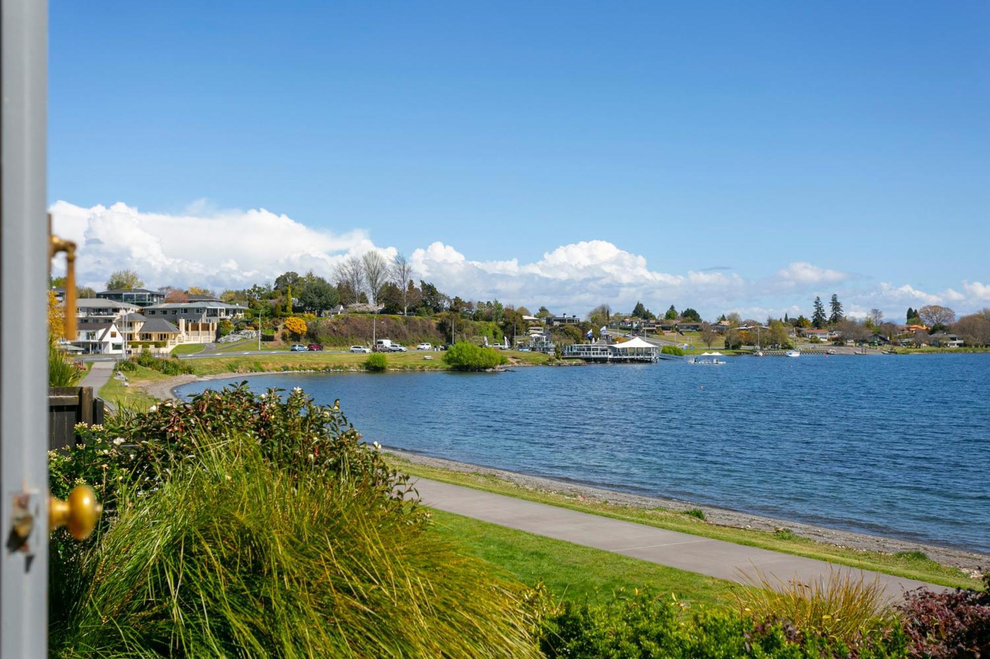 Cascades Lakefront Motel Τούπο Εξωτερικό φωτογραφία View of Lake Stevens